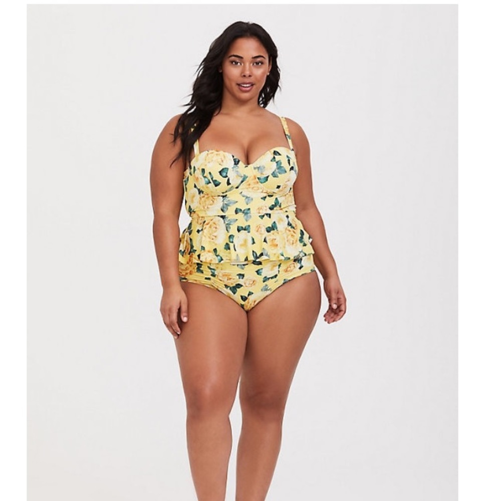 Torrid 2x yellow rose bikini top
